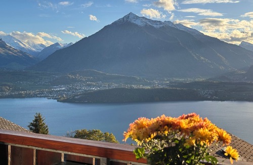 Aeschlen ob Gunten Ski Chalet | Chalet swisslakeview - stunning lake & mountain viewsnsunny, quiet, countryside