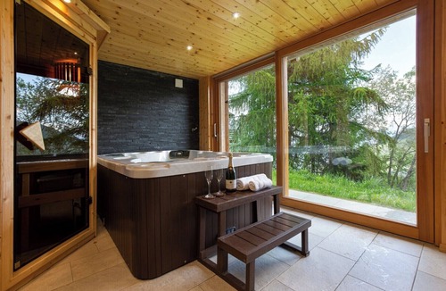 La Tzoumaz Ski Chalet | Chalet Teremok - Hot Tub & Sauna - Great for Families