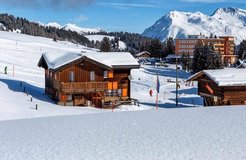 Arosa Apartment | Chalet Wilhelmina Appartement/Fewo, Dusche und Bad, WC, 8-Bettwohnung by Interhome