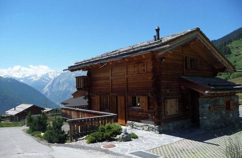 Verbier Villa | Chalet with Hot Tub and Stunning Views