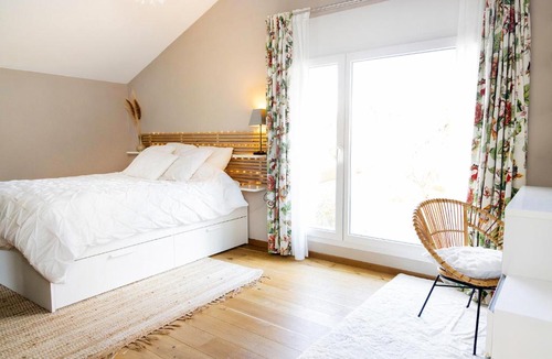 Treyvaux House | Chambre Lumineuse Dans Une Maison Moderne