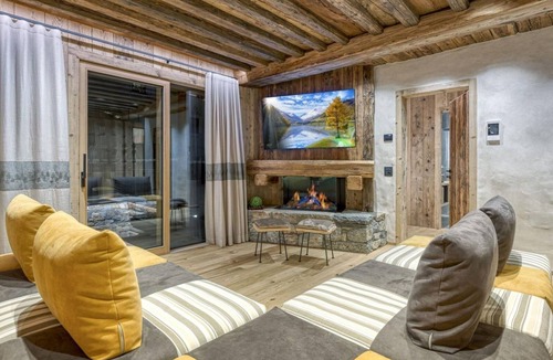 Livigno Ski Chalet | Charming 5-bedroom chalet in Livigno perfect for your getaway