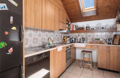 Central Interlaken Apartment | Charming Alpine Apt with View, 5min to Interlaken Ost