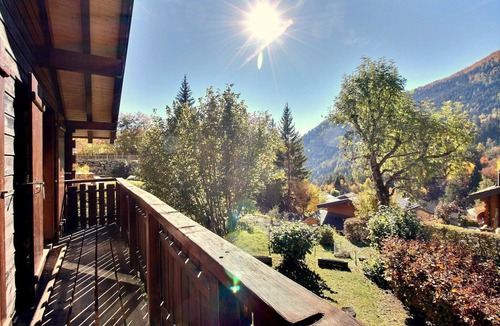 Ovronnaz Ski Chalet | Charming Chalet le Coeur in the center