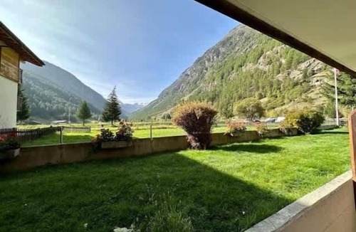Taesch Apartment | Charming Täsch Apartment, 500m to Zermatt Train