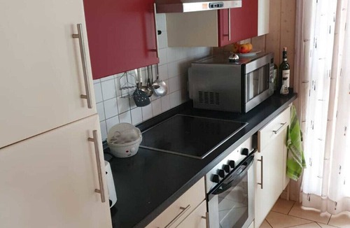 Gohren House | Charming vacation home Hus Utkiek 226 in Baabe. Pure relaxation in the sauna or hot tub. Seasonal beach chair for relaxing days at the beach. Insect screens for carefree summer evenings