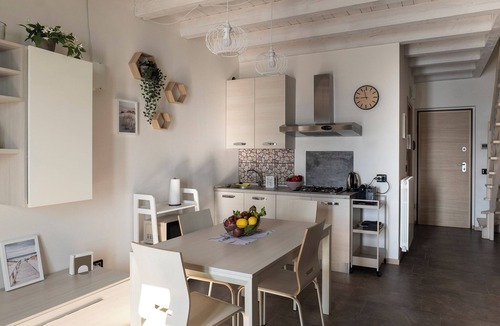 Plassi Apartment | Cherubino 2 - Three-room apartment with pool and lake view