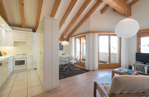 Sils-Maria Apartment | Chesa Cravunera – Penthouse with a loft and mountain views