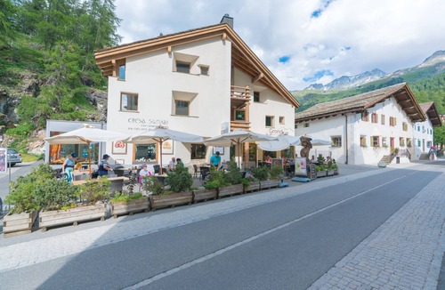 Sils-Maria Apartment | Chesa Survival 4 – Plenty of Space & Comfort in the Heart of the Village