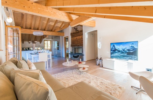 Wengen Apartment | Chic and Snazzy Penthouse in Panoramapark Soleil Doldenhorn
