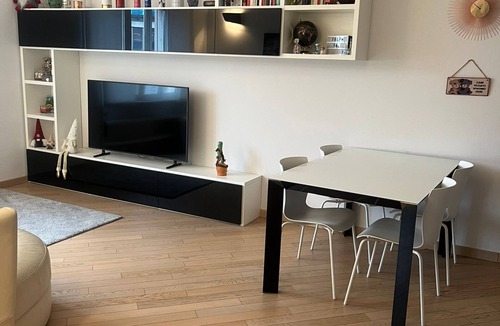 Loreto Apartment | City CENTER apartment! SUBWAY UNDER THE HOUSE!