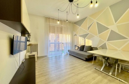 Sesto Calende Apartment | City Center & Leonardo: Modern 3-Room Apartment wi