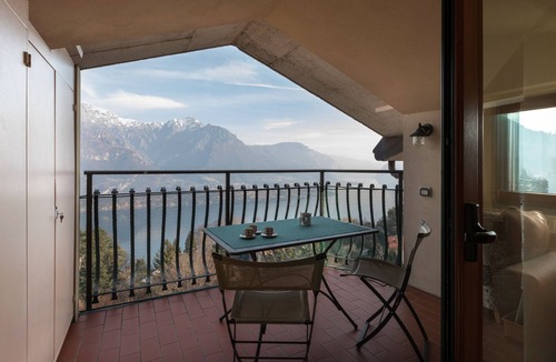 Civenna Apartment | Civenna Lake View by Wonderful Italy
