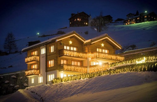 Graechen Apartment | Clarino, AZapartments.ch, B&B, (Grächen), 1285 by Interhome