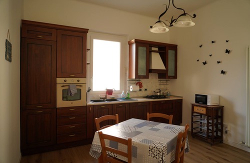Ancona Apartment | Cleo Viola