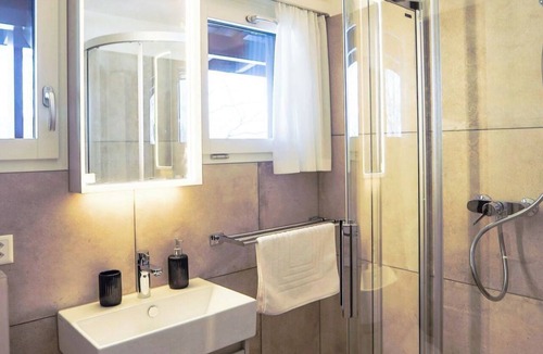Flumserberg Tannenheim Apartment | Club Siesta Ferienwohnung/Studio, (Flumserberg Tannenheim), by Interhome