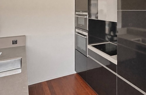 Seefeld Apartment | Comfortable 1BR flat/great location - Baron 44