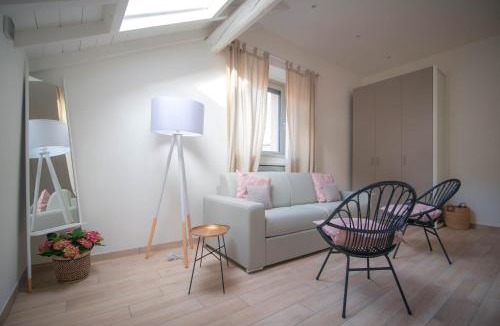 Albate House | Comonfive Apartments