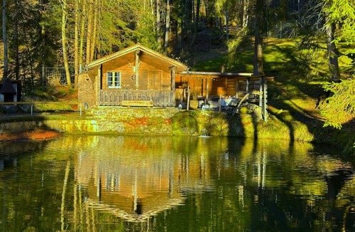 Sigriswil Cabin | Concierge, Idyllic farm cabin by SwissHut