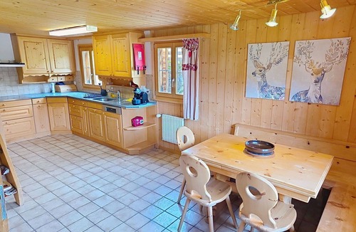 Peist Apartment | Cosy apartment for 2 people with WIFI, TV, patio, pets allowed and panoramic view