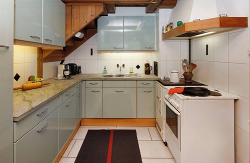 Lauterbrunnen Apartment | Cosy apartment for 4 people with WIFI, TV, terrace, pets allowed and panoramic view
