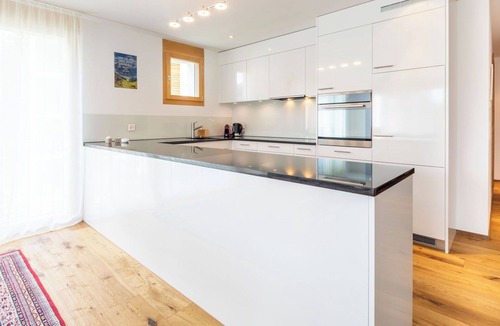 Laax Apartment | Cosy apartment for 4 people with WIFI, TV, balcony and panoramic view