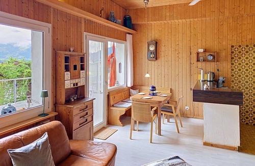 Sagogn Apartment | Cosy apartment for 4 guests with WIFI, TV, terrace, pets allowed and panoramic view