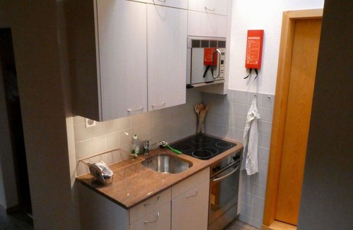 Lenk Apartment | Cosy apartment for 4 guests with TV, balcony and pets allowed