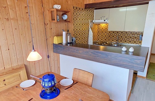 Sagogn Apartment | Cosy apartment for 4 people with WIFI, TV, terrace, pets allowed and panoramic view