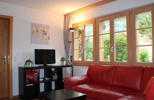 Lenk Apartment | Cosy apartment for 4 people with WIFI, TV and balcony