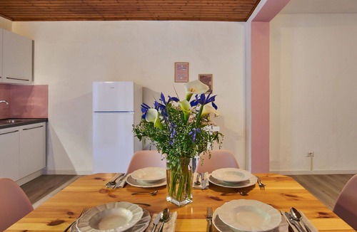 Claino Con Osteno Apartment | Cosy apartment for 6 guests with WIFI, TV and pets allowed