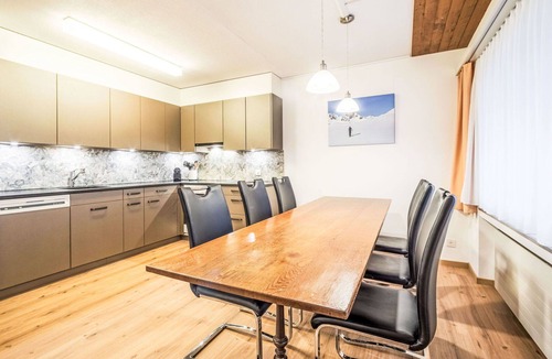 Laax Apartment | Cosy apartment for 7 people with WIFI, TV and balcony