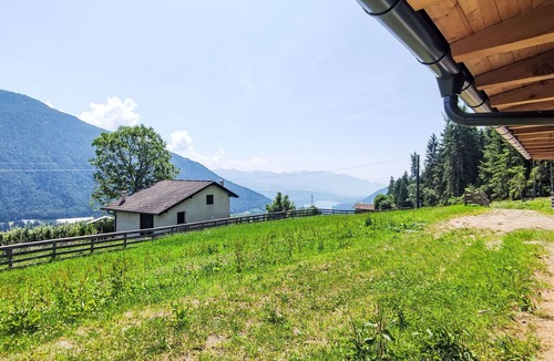 Livo Villa | Cosy apartment in villa for 8 guests with WIFI, TV, patio and panoramic view