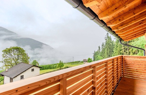 Livo Villa | Cosy apartment in villa for 8 guests with WIFI, TV, patio and panoramic view