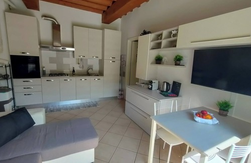 Ranzanico Apartment | Court of Dreams! Just a stone's throw from the lake, pets allowed, and a residential pool!