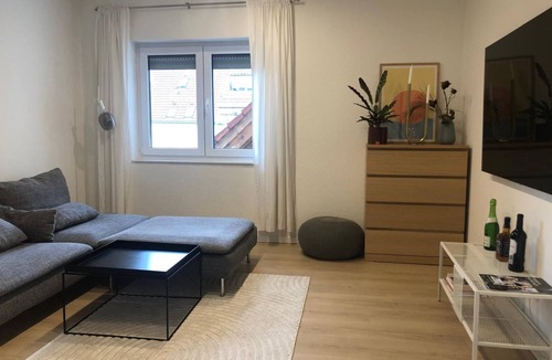 Stuttgart Apartment | Cozy 1-bedroom dublex-apartment in pleasant Stuttgart with AC