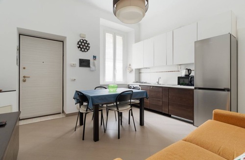 Abbadesse Apartment | Cozy 45m2 apartment, ideal for 4 people, located on the first floor of a building without a lift (steps to access).The accommodation is located in a strategic area, a stone's throw from the M3/M5 Zara stop and the stops of numerous surface transport ve