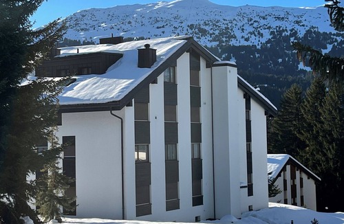 Lenzerheide Apartment | Cozy alpine apartment with fireplace