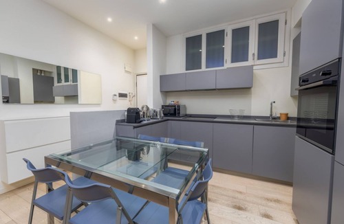 Zona Risorgimento Apartment | Cozy and modern apartment in Via Antonio Kramer, in the heart of Milan.It has two bedrooms, living room with sofa bed, equipped kitchen, balcony and private bathroom.Equipped with free WiFi, air conditioning, TV, dishwasher and washing machine.Located in