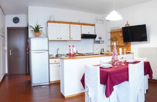 Susa Apartment | Cozy apartment with a view of Lake Caldonazzo