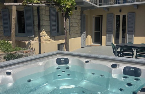 Grazzano Badoglio House | Cozy Court | Relaxation and a Jacuzzi in the Monferrato Hills