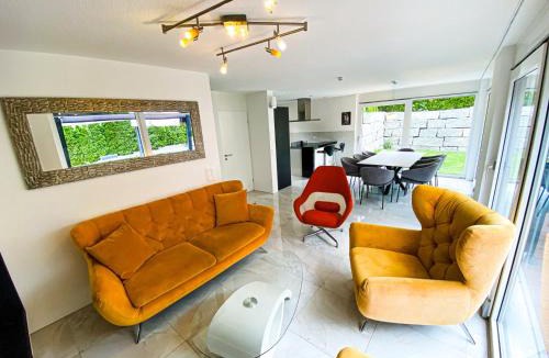 Dietikon District House | Cozy Escape House - 12 min to Zurich HB - Free Parking