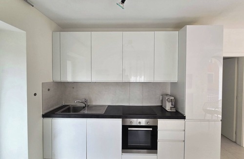 Cavergno Apartment | Cozy Ground-Floor Holiday Apartment with Mountain Views in Cavergno