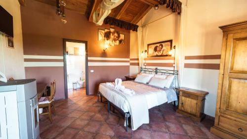 Bossolasco Bed & Breakfast | Da Fabiana, Ristorante e Camere in Alta Langa - adults only