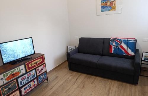 Dervio Apartment | Dafni Nuovo appartamento accogliente funzionale in centro paese