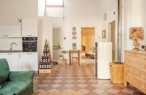 Valtellina House | Dimora Perla di Villa: Historic Wine Retreat & Cellar Tour near Bernina Express