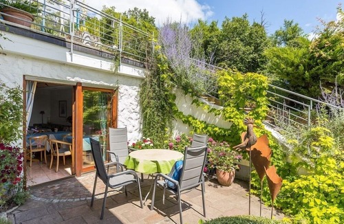 Gailingen Apartment | Double room 2, with shower and WC