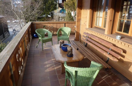 Gstaad Apartment | Drive (Nr. 3) Appartement/Fewo, Dusche oder Bad, WC 6-Bettwohnung by Interhome