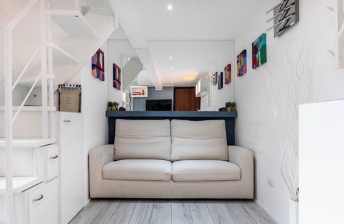 Stadera Apartment | [DUOMO in 8 stops] Suite Deluxe Loft Milan
