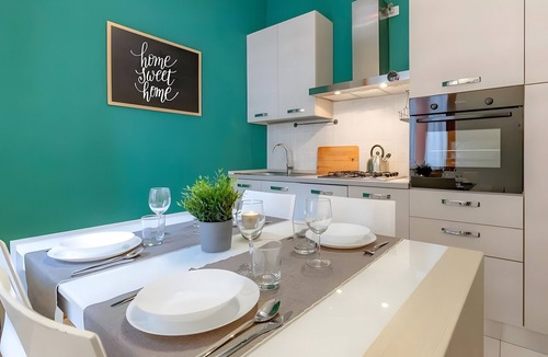 Maggiolina Apartment | Edolo 42 – Milano Centrale – Duomo 10 Minutes by Metro – Free Wi-Fi